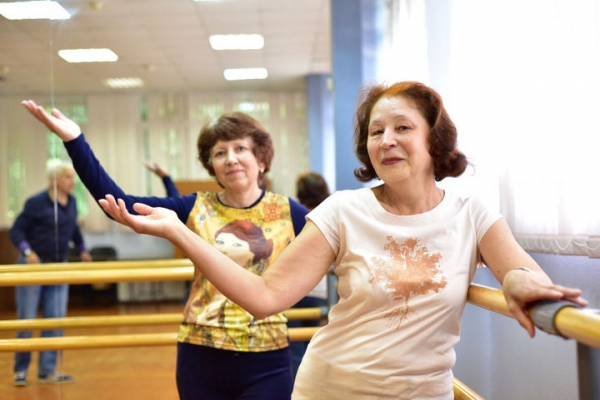 Химчане старшего возраста танцуют вместе с Активным долголетием!