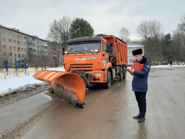 За неделю по предписаниям Химкинских инспекторов Госадмтехнадзора Московской области устранена наледь и нарушения зимней уборки на 9 объектах