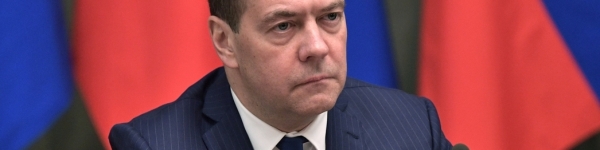 Медведев сообщил, что намерен возвращаться к формату онлайн-приемов 
 