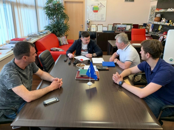 Состоялась рабочая встреча Александра Зайцева с членами экспертного совета партийного проекта «Детский спорт»