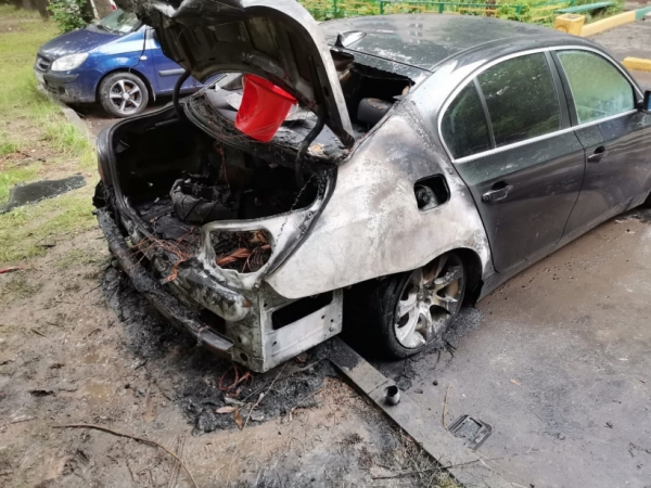 Два аккумуляторных автопожара в Химках  