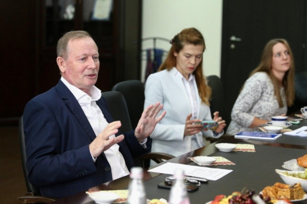 Руководитель Госадмтехнадзора МО Олег Баженов пообщался с представителями федеральных и региональных СМИ в формате «делового завтрака»