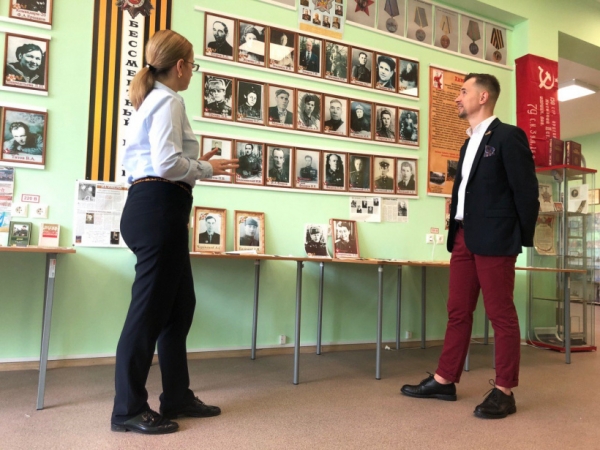 Активисты проекта «Историческая память» посетили музей воинской славы химкинской школы