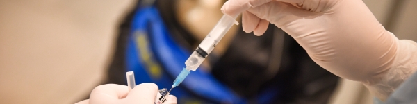 Вакцина путём выработки защитных антител стимулирует иммунную систему
 