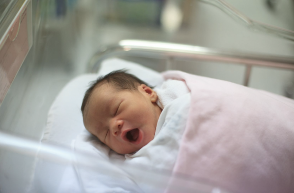 Девочка весом 5,3 килограмма родилась в Химкинской областной больнице