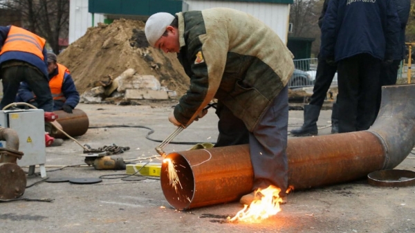 Дефектную трубу после аварии на трубопроводе в Дзержинском передали на экспертизу