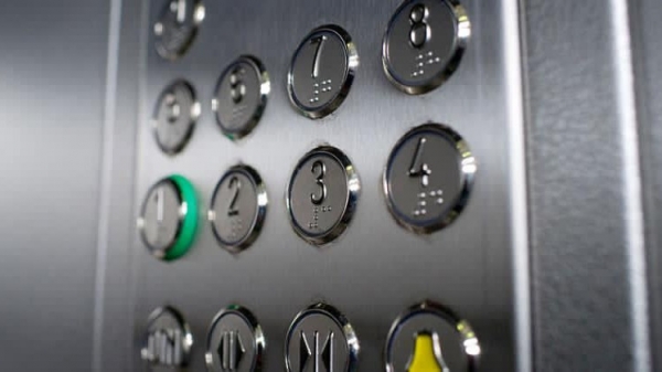 Порядка 1,5 тыс. лифтов заменят в Подмосковье до конца 2022 года