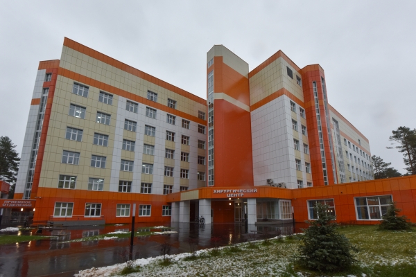Андрей Воробьев проверил работу нового хирургического центра в Дубне