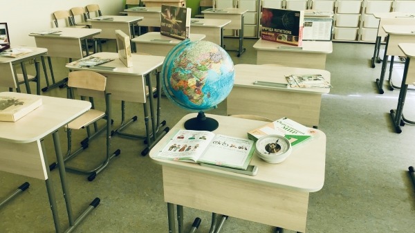 Власти Московской области стараются сохранить очное обучение в школах региона