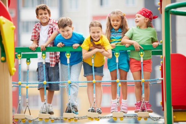 Химчанам: 229 губернаторских детских площадок установят в Подмосковье в 2021 году