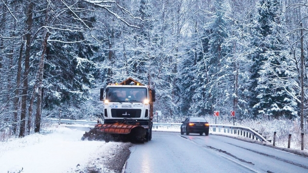 Дорожные службы Подмосковья вывезли 35,5 тыс. кубометров снега за три дня