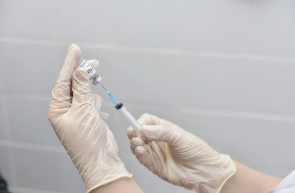 По поручению губернатора в январе в регионе начнется массовая вакцинация от ковида