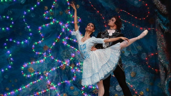 Подмосковные театры представят спектакли во время новогодних праздников