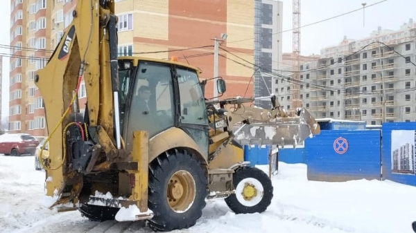 Застройщики Подмосковья своевременно убирают снег на строительных площадках