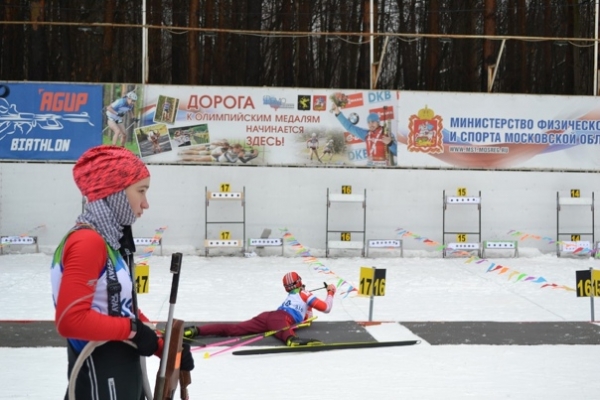 Химкинский спортсмен Владимир Симонов - первый на областной биатлонной гонке на "Снежинке"???