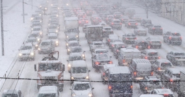 Химчан призывают быть внимательными на дорогах в непогоду