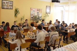 В шахматном клубе "Гамбит" провели турнир спортшколы "Химки" в честь Дня космонавтики♟?