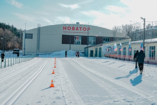 Участники клуба "Благо" соревновались на лыжах и в скандинавской ходьбе на "Снежинке"?❄