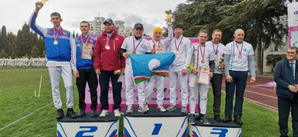 Лучники спортшколы "Химки" выиграли бронзу Чемпионата России в Алуште??