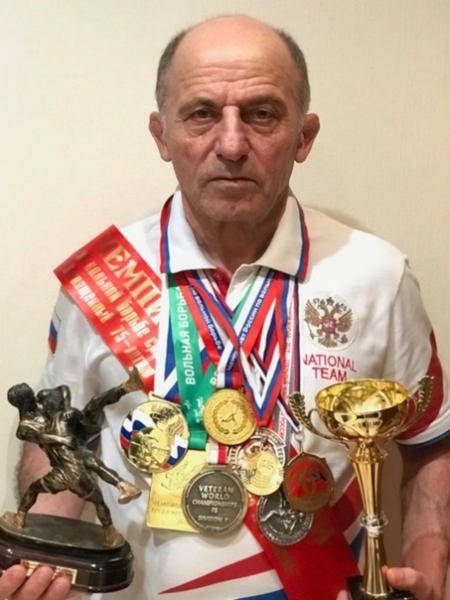 Химкинский тренер Муса Дадберов - победитель Кубка Евразии по дзюдо среди ветеранов??