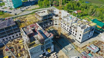 Строительство семи поликлиник в Новосибирске закончится лишь в 2024 году