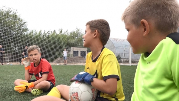 Голкипер Ринат Дасаев провел мастер-класс для юных футболистов в Ногинске