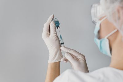 Росздравнадзор проведет проверку после смерти получившего две прививки ребенка в Бурятии