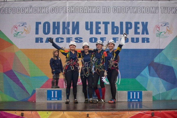 Спортсмены Химок Екатерина Денисова и Анастасия Пешикова выиграли серебро всероссийской "Гонки четырёх"?‍♀?