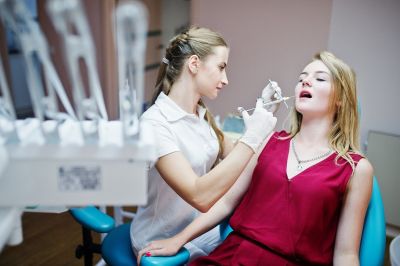 Стоматологи СВФУ запатентовали новый способ подглазничного обезболивания