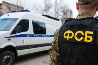 ФСБ задержала в Москве поставщиков кустарных СИЗ по госконтракту с астраханским Минздравом