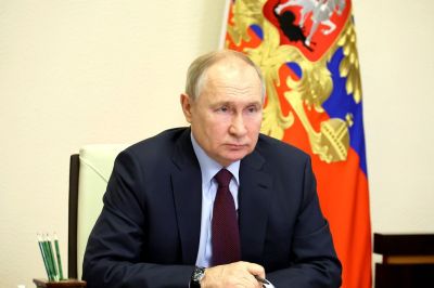 Путин заявил о необходимости обеспечить все регионы качественным здравоохранением