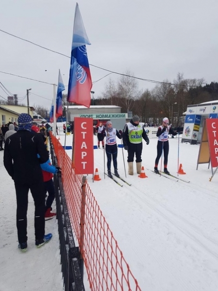 Более 400 спортсменов завершили старты второго тура областных соревнований по лыжным гонкам в Химках⛷