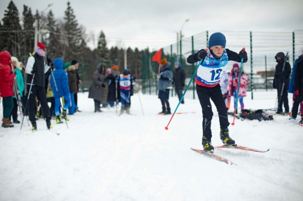 На стадионе Лунёво прошла лыжная гонка в честь Дня зимних видов спорта