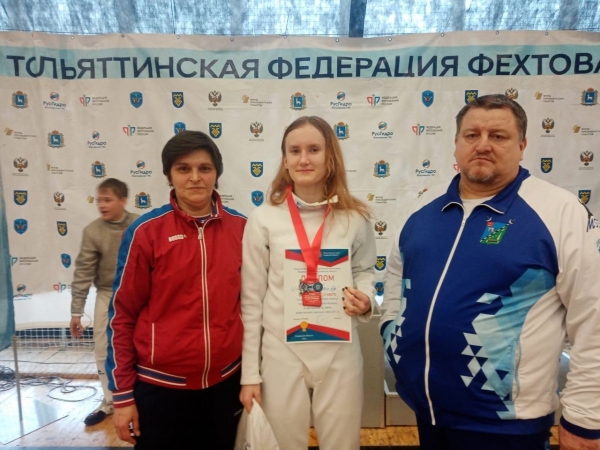 Саблисты Химок заняли призовые места фехтовального турнира в Тольятти