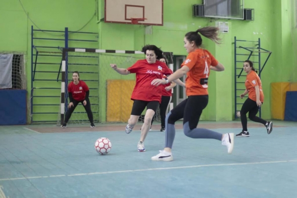 В Лунёво провели праздничный женский турнир по мини-футболу