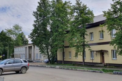 Сотрудника администрации больницы на Урале обвинили в растрате средств нацпроектов