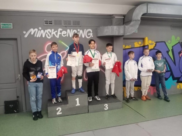 Химкинские фехтовальщики заняли призовые места турнира «Первая сабля» в Минске