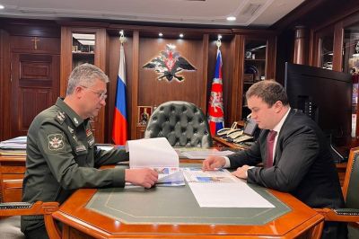 Новый губернатор Омской области хочет привлечь военных строителей к достройке больниц