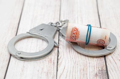В Магнитогорске бухгалтер клиники похищала деньги под видом возврата за неоказанные медуслуги