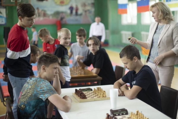 В Лунёво состоялся турнир по гибридному виду спорта шахбоксу