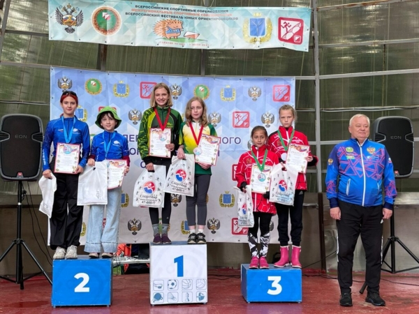 Ориентировщики школы им. А. П. Горелова выиграли комплект медалей на всероссийских стартах в Саратове