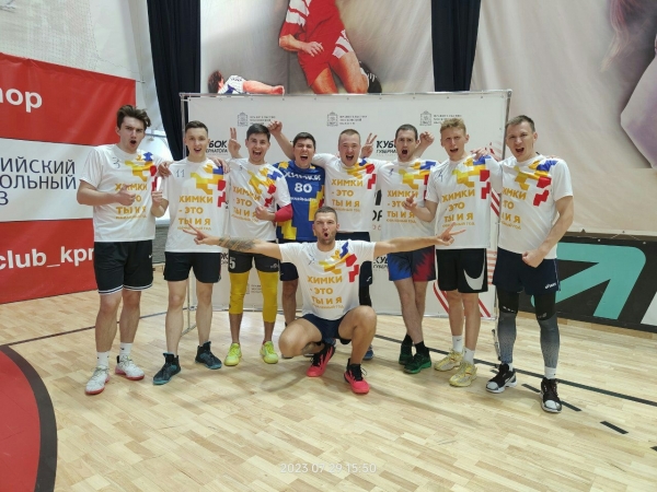 Химкинская волейбольная команда — в подмосковном финале Кубка губернатора