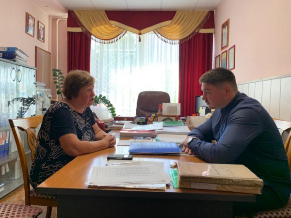 Депутат Александр Зайцев посетил гимназию № 4