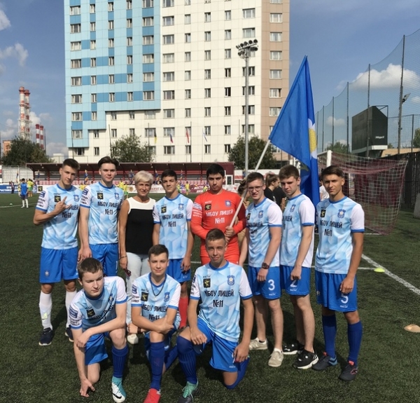 Футбольный старт осени: в Химках во второй раз состоялся школьный турнир по футболу на кубок главы г